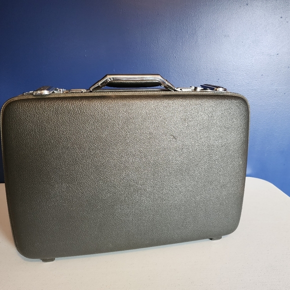 American tourister brief case - Picture 2 of 6